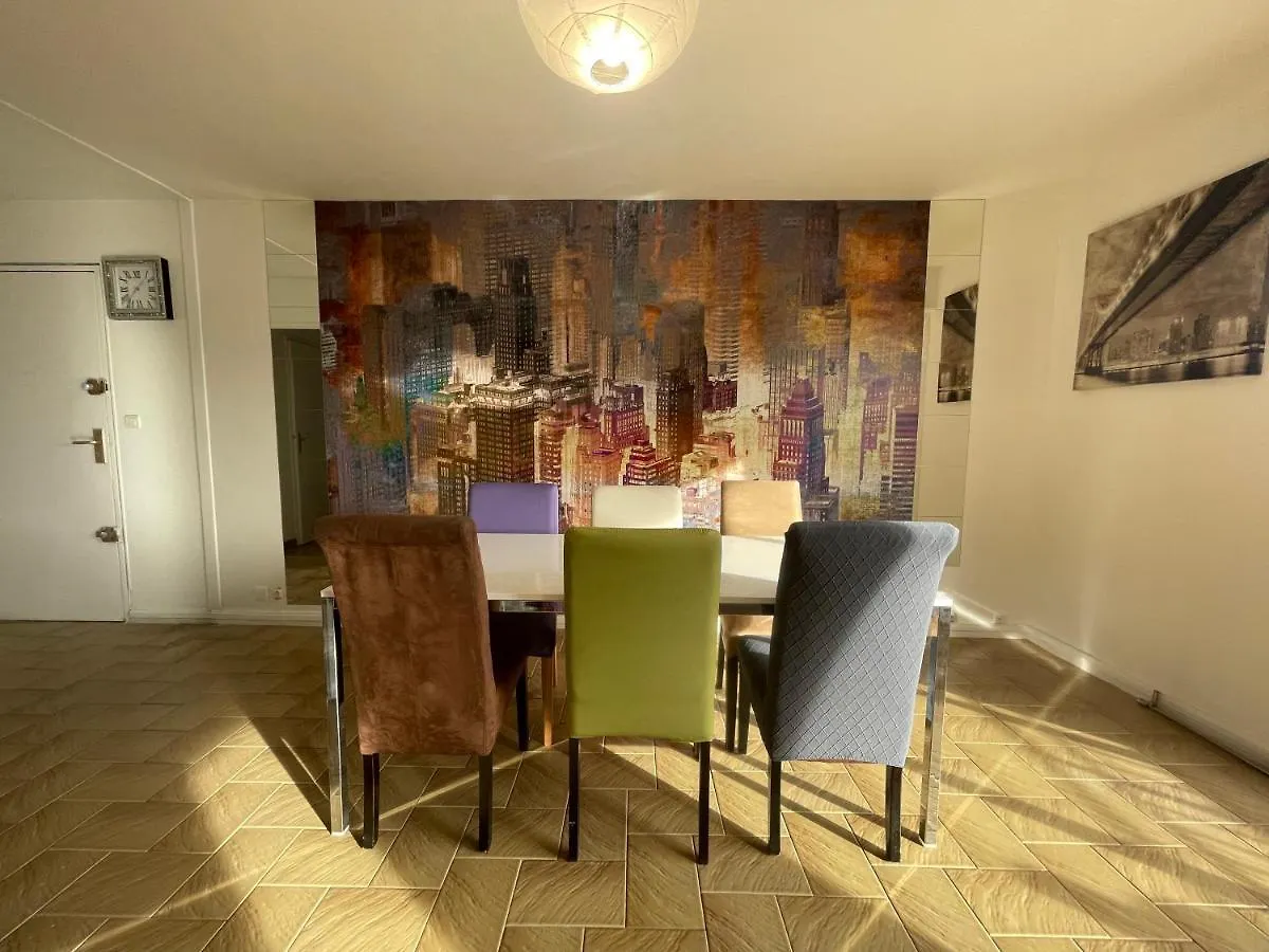 Guest house Chambre Privee En Colocation Dans Un Appartement Au Centre De Rillieux La Pape